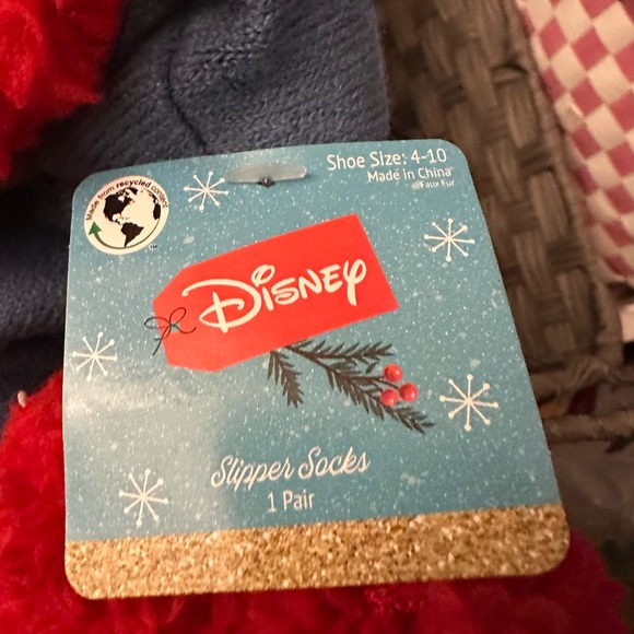 NWT Stitch slipper socks - Picture 3 of 3